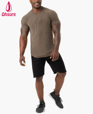 軽量 コンフォートTシャツ 男性 ジム フィットネス スポーツウェア ポリブレンドファブリック 2022 ニューファッション 縫い目のないストレッチ コットン ジム服